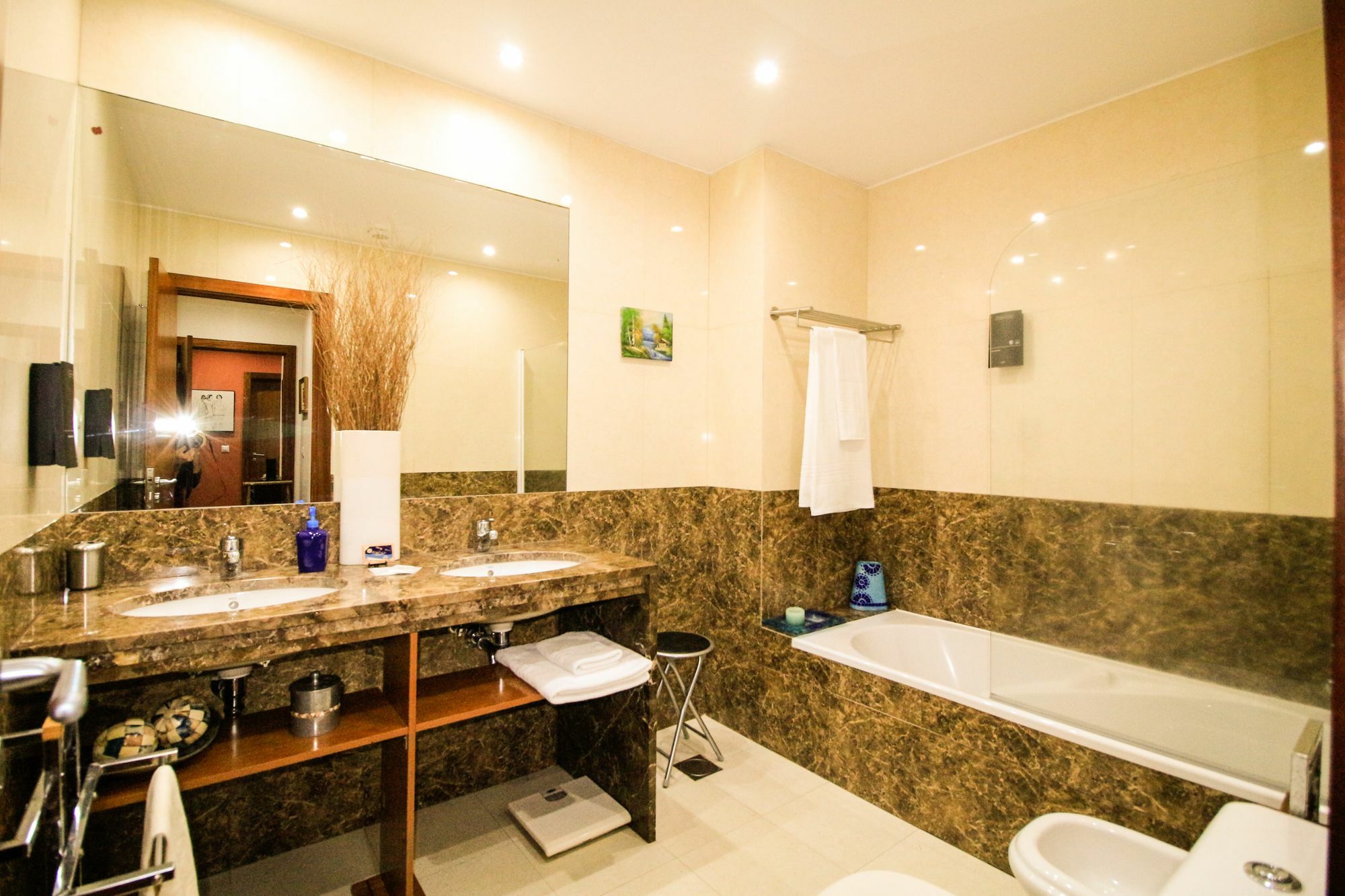 Madeira Emotions Apartments ฟุงชาล ภายนอก รูปภาพ